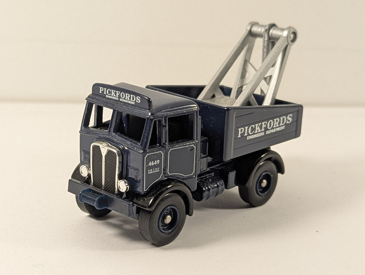 Lledo AEC Breakdown Truck Die-cast Model 4649 Pickfords Engineers Department