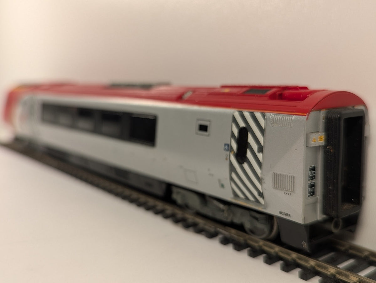 Bachmann OO Gauge Class 221 Super Voyager Driving Car Diesel Multiple Unit 60351