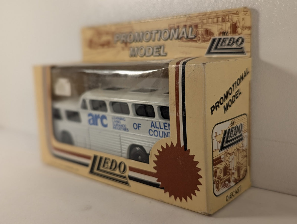 Lledo GM Scenicruiser Bus Die-cast Model Bus arc of Allen County