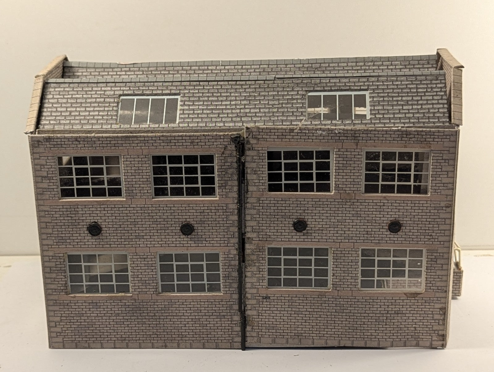 Metcalfe OO Gauge Built Card Kit Lambert Engineering Factory Warehouse