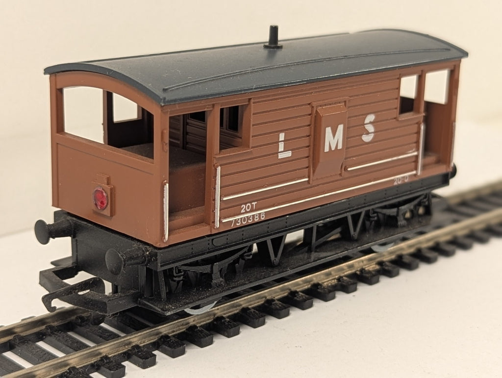 Hornby R718 OO Gauge LMS 20 Ton Goods Brake Van
