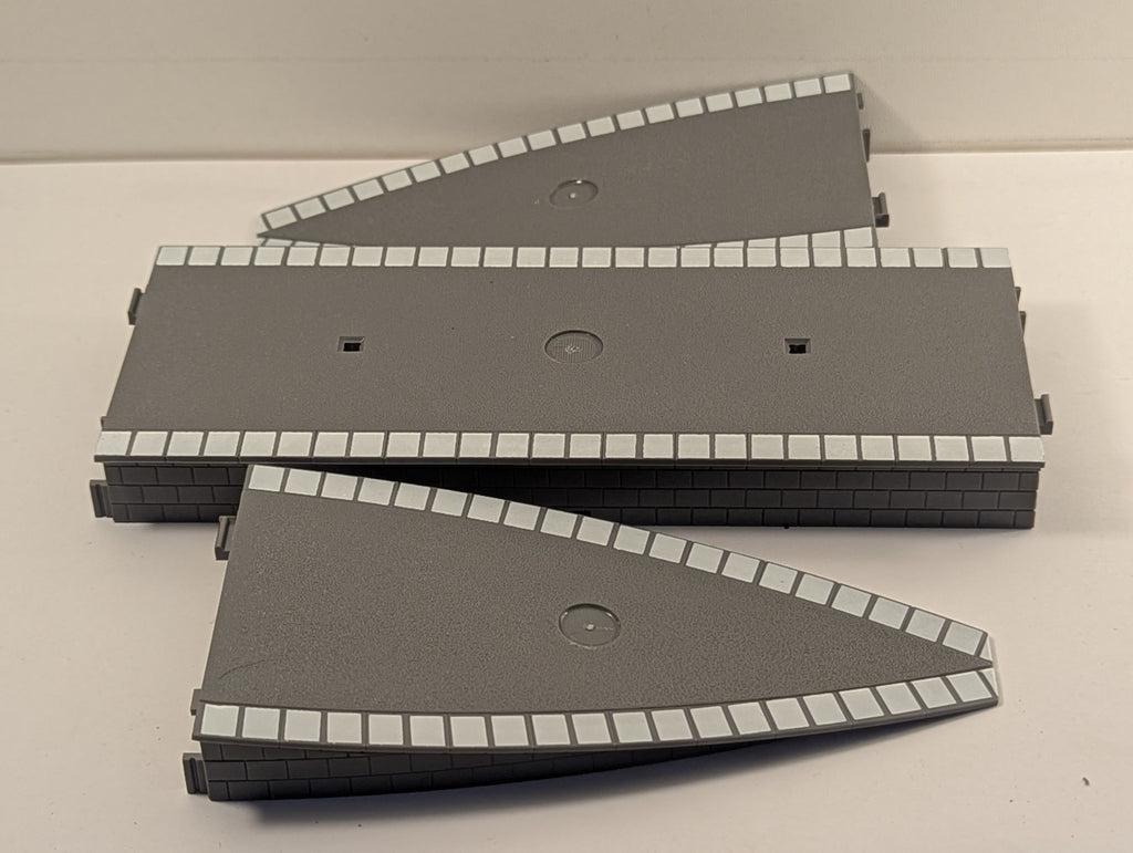 Hornby OO Gauge Station Platform Sections 1 Straight 2 Ramps