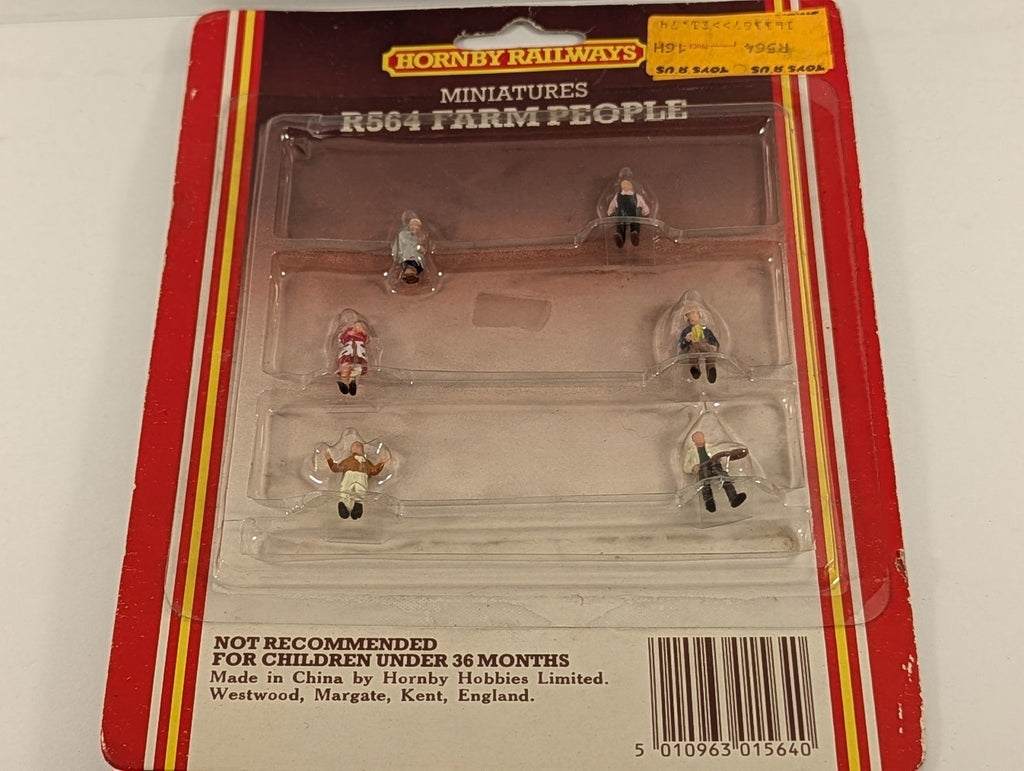 Hornby OO Gauge Farm People Figures R564