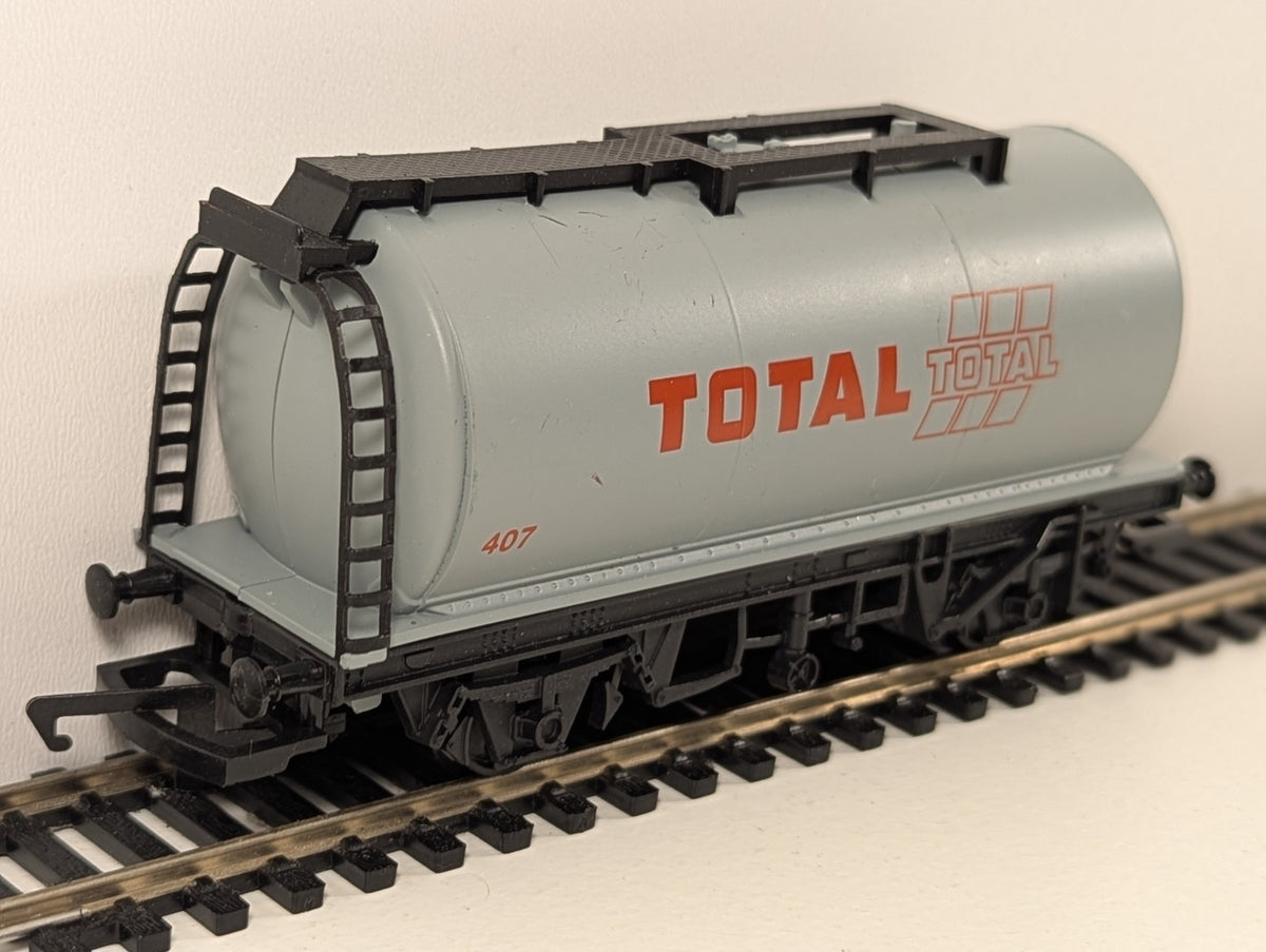 Hornby TTA Tank Wagon – Total Livery – OO Gauge
