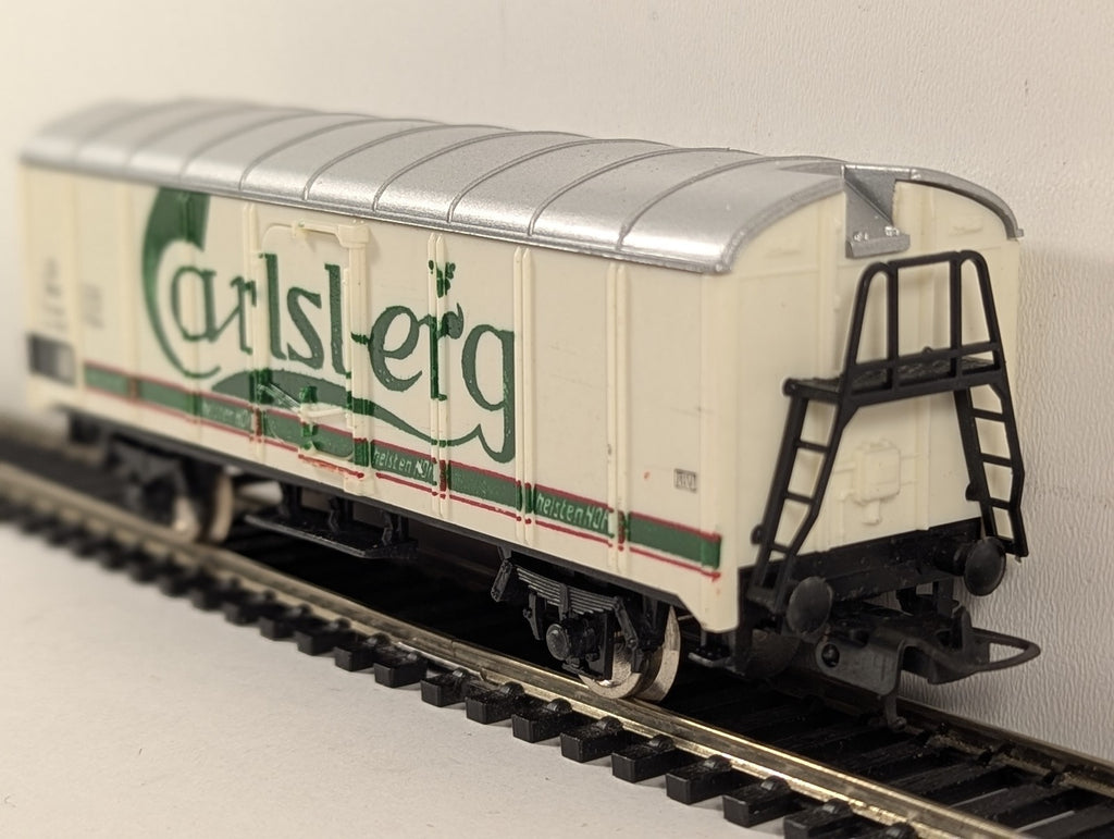 Lima HO Gauge DSB Carlsberg Beer Van Goods Wagon Za 99318 P
