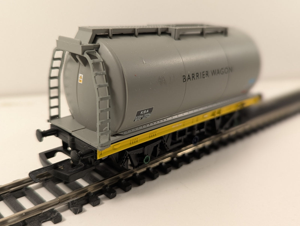 Hornby R6275 OO Gauge KBA Barrier Wagon 53756