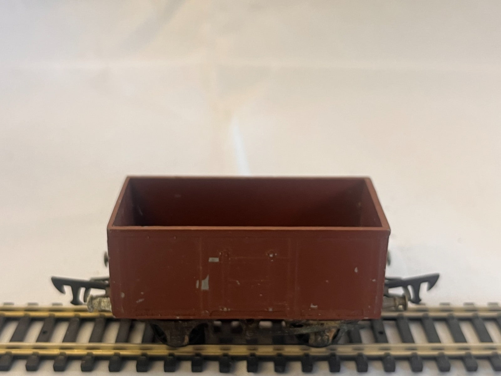 Graham Farish Diecast Red Oxide Mineral Wagon