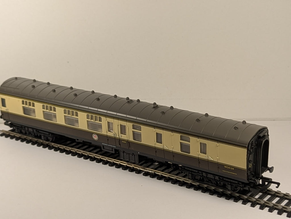 Hornby R4050 OO Gauge BR Western Region Mk1 Brake Coach W34154 Chocolate & Cream