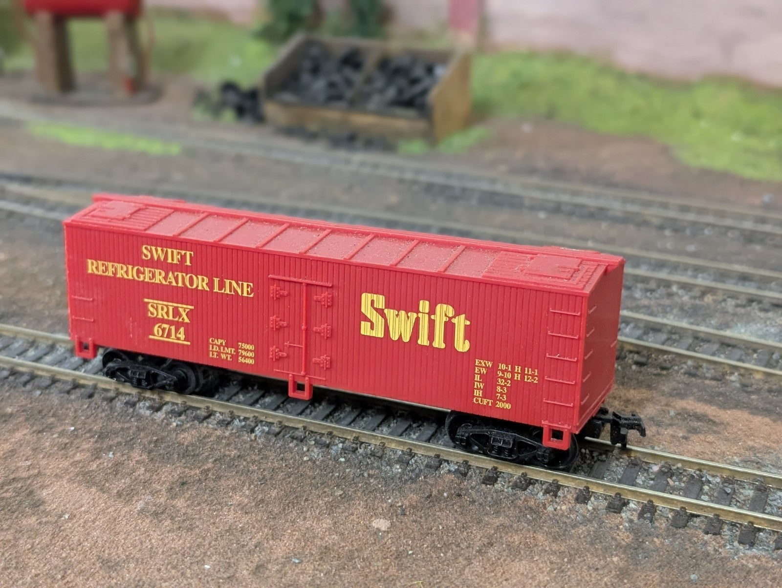 Life-Like 40' Double Sheathed Reefer Swift Billboard SRLX 6714 HO
