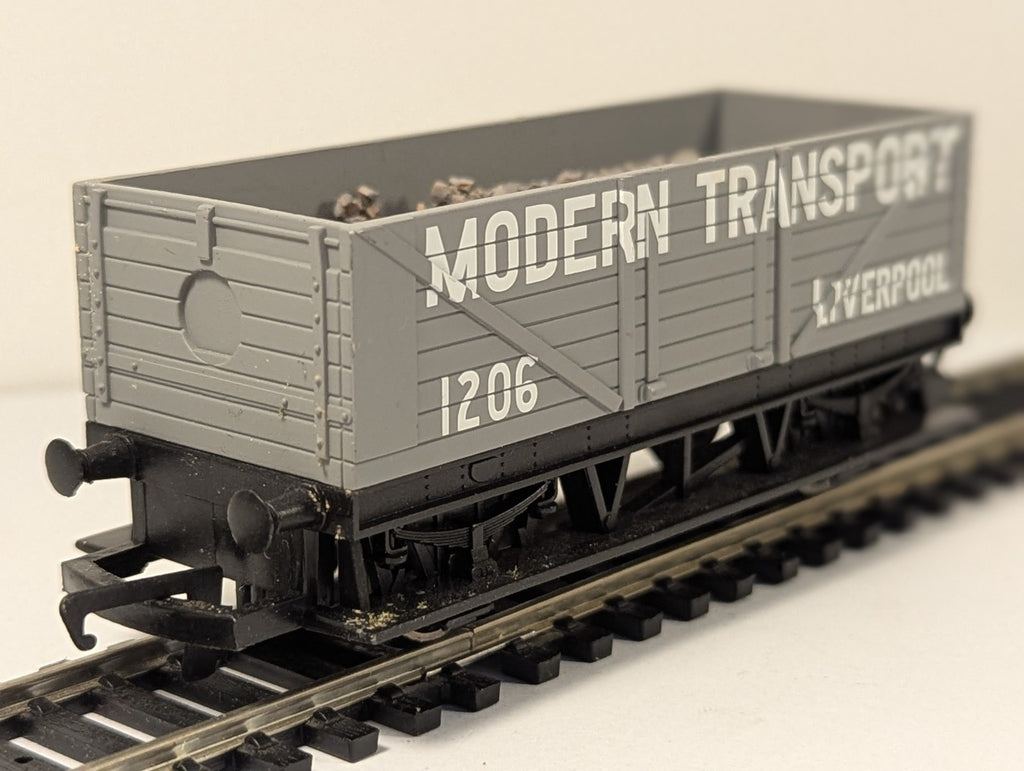 Hornby R1115 OO Gauge 7 Plank Open Wagon Modern Transport Liverpool with coal