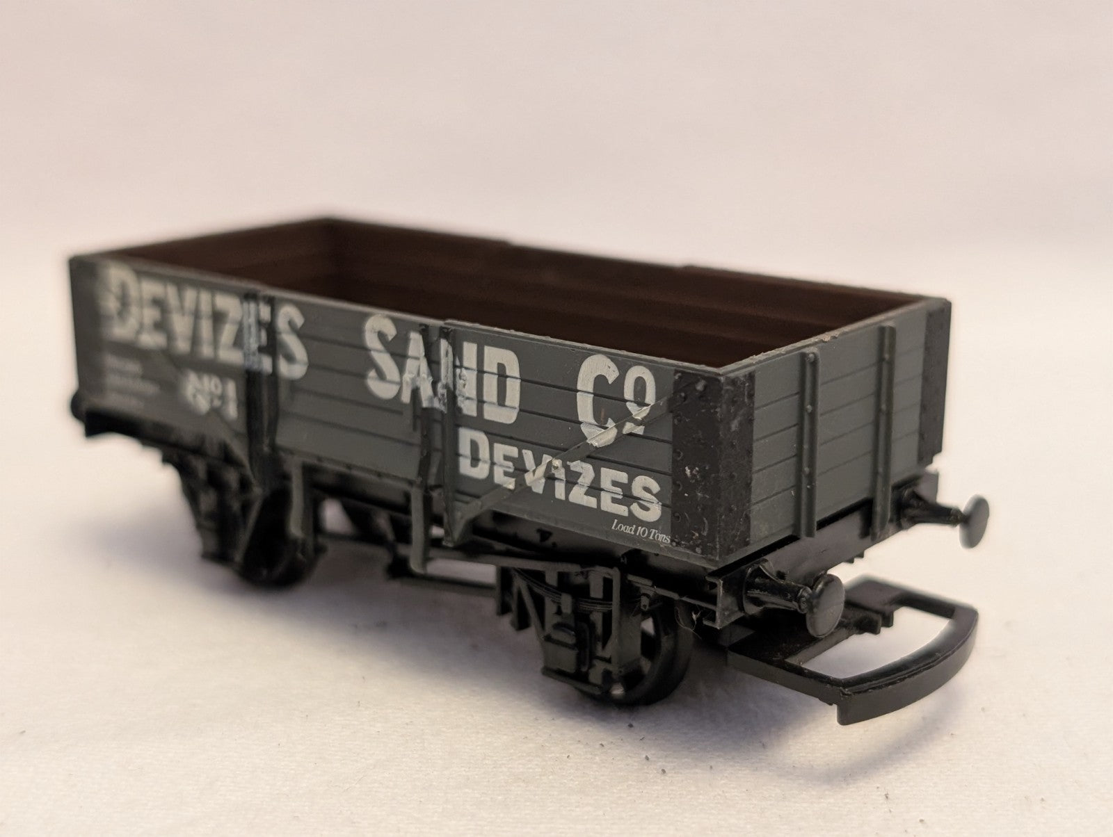 Airfix OO Gauge Devizes Sand Co. 5 Plank Open Wagon Goods Wagon