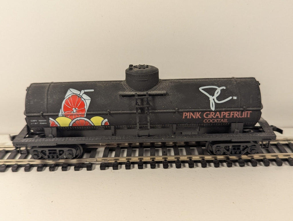 Model Power HO Scale Coca-Cola / Diet Coke Tank Wagon
