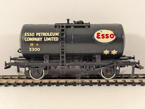 Airfix Pattern No. R.I British Railways Tank Wagon Construction Kit