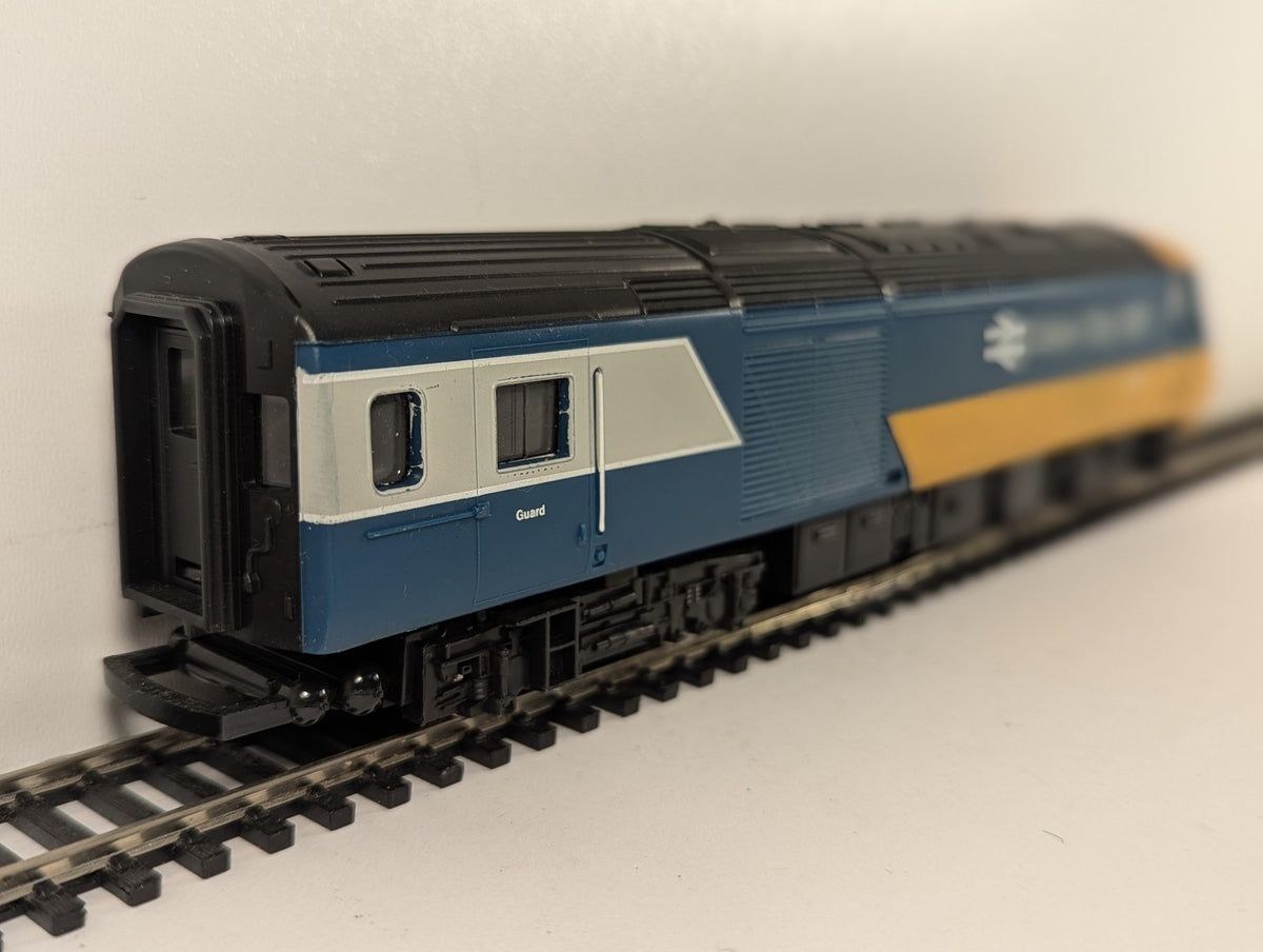 Hornby OO Gauge Class 43 HST Dummy Car Diesel Locomotive 43011
