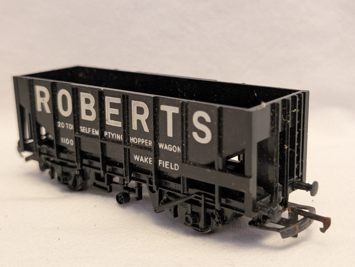 Hornby OO Gauge 20 Ton Self Emptying Hopper Wagon Goods Wagon 1100