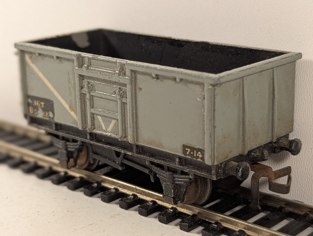 Hornby Dublo 32056/32057 BR 16 Ton Mineral Wagon Grey OO Gauge