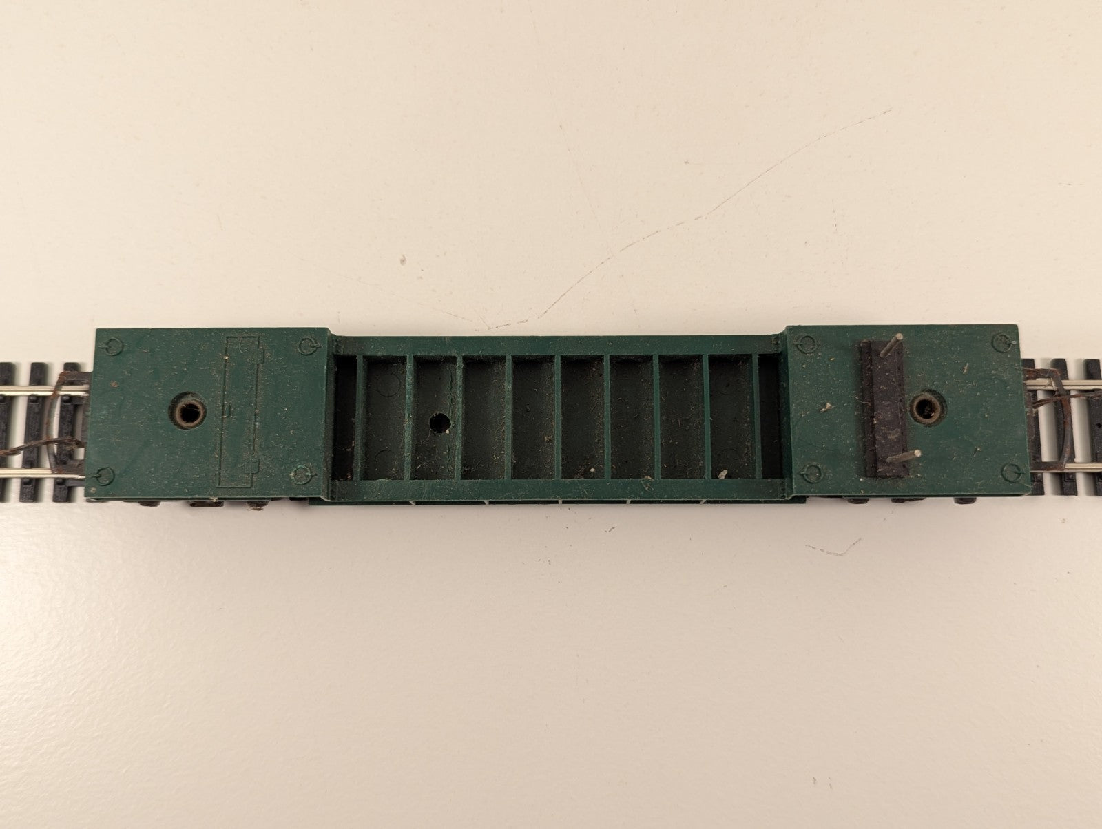 Tri-ang R118 OO Gauge Bogie Well Wagon