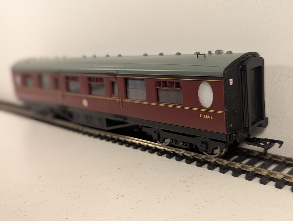 Bachmann OO Gauge Thompson CK Composite Corridor Coach Passenger Coach E1266E