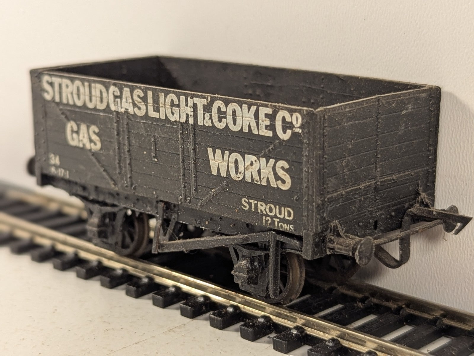 Kit Built OO Gauge 7 Plank Open Wagon Goods Wagon 34 Stroud Gas Light & Coke Co