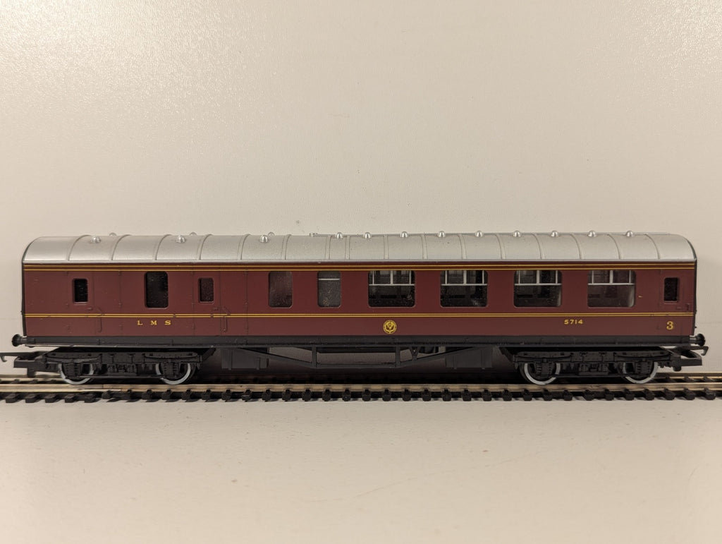 Hornby R423 LMS Corridor Brake Third Coach