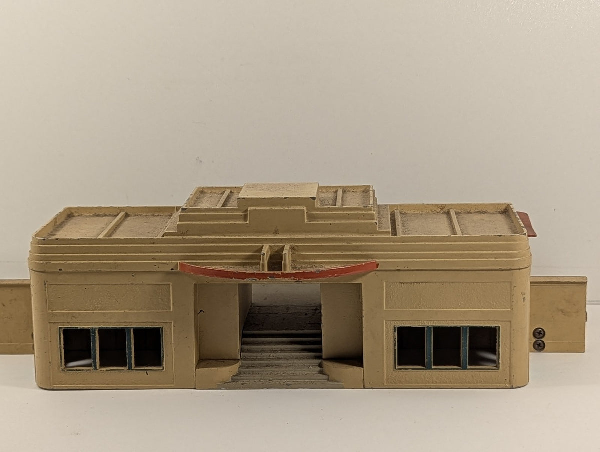 Hornby-Dublo OO Gauge Main Station Building Cream and Red 5085
