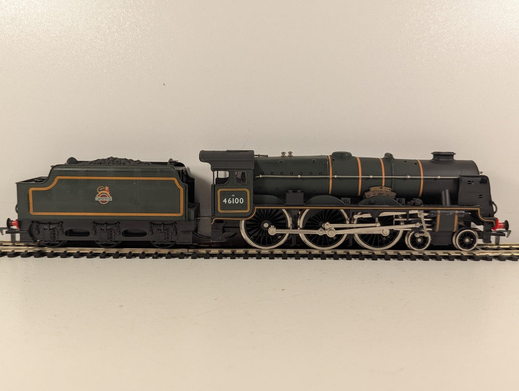 Airfix 54121-3 LMS Royal Scot 4-6-0 No.46100 BR Green