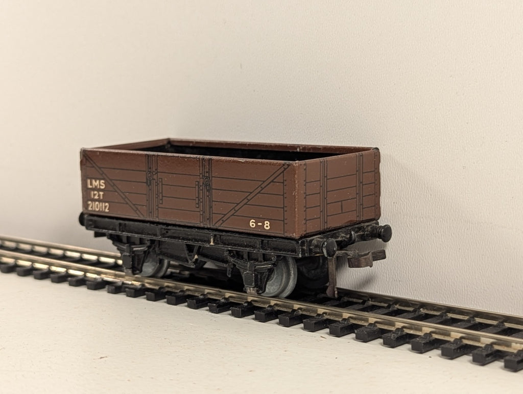 Hornby Dublo 32075 OO Gauge LMS Red D1 5 Plank Open Wagon - Boxed