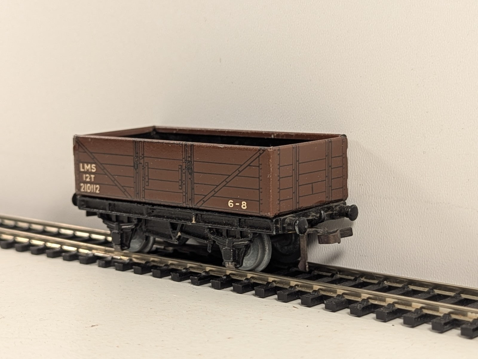 Hornby Dublo 32075 OO Gauge LMS Red D1 5 Plank Open Wagon - Boxed