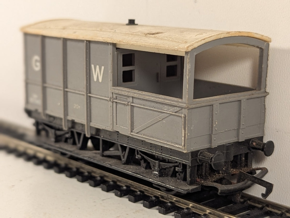Hornby OO Gauge GWR 20T Toad Brake Van 57740 GWR Grey R124