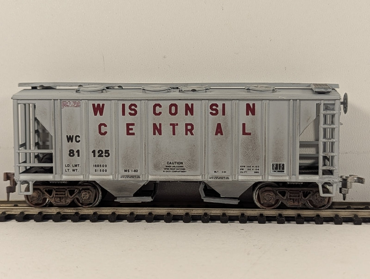 MDC Roundhouse HO Gauge 35ft Covered Hopper 81125 Wisconsin Central