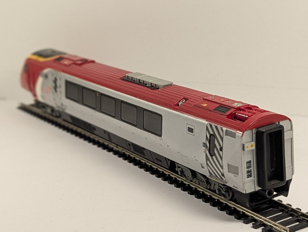 Hornby OO Gauge Class 220 Voyager Dummy Driving Car Diesel Locomotive 60351