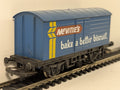 Hornby OO Gauge McVitie's Ventilated Box Van Goods Wagon McVitie's Blue R010