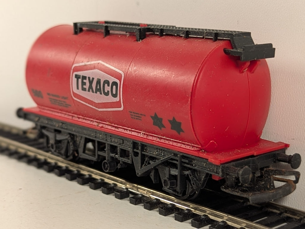 Hornby OO Gauge Texaco Tank Wagon 500 Texaco Red R127