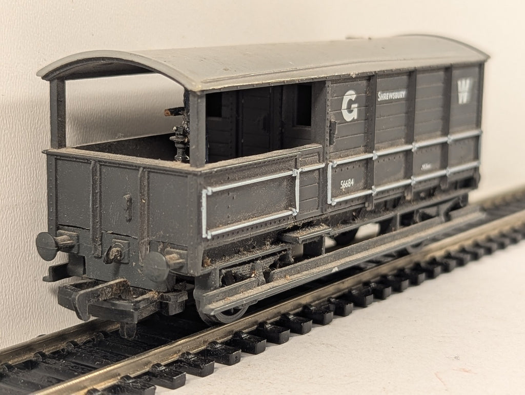 Mainline OO Gauge GWR Toad Brake Van 56684 GWR Grey 37-133
