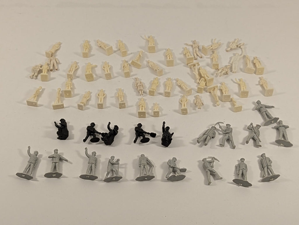 OO Gauge Assorted Station Staff, Passengers and Workmen Figures
