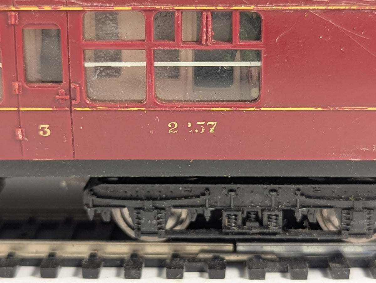 Tri-ang OO Gauge LMS Passenger Coach 2157