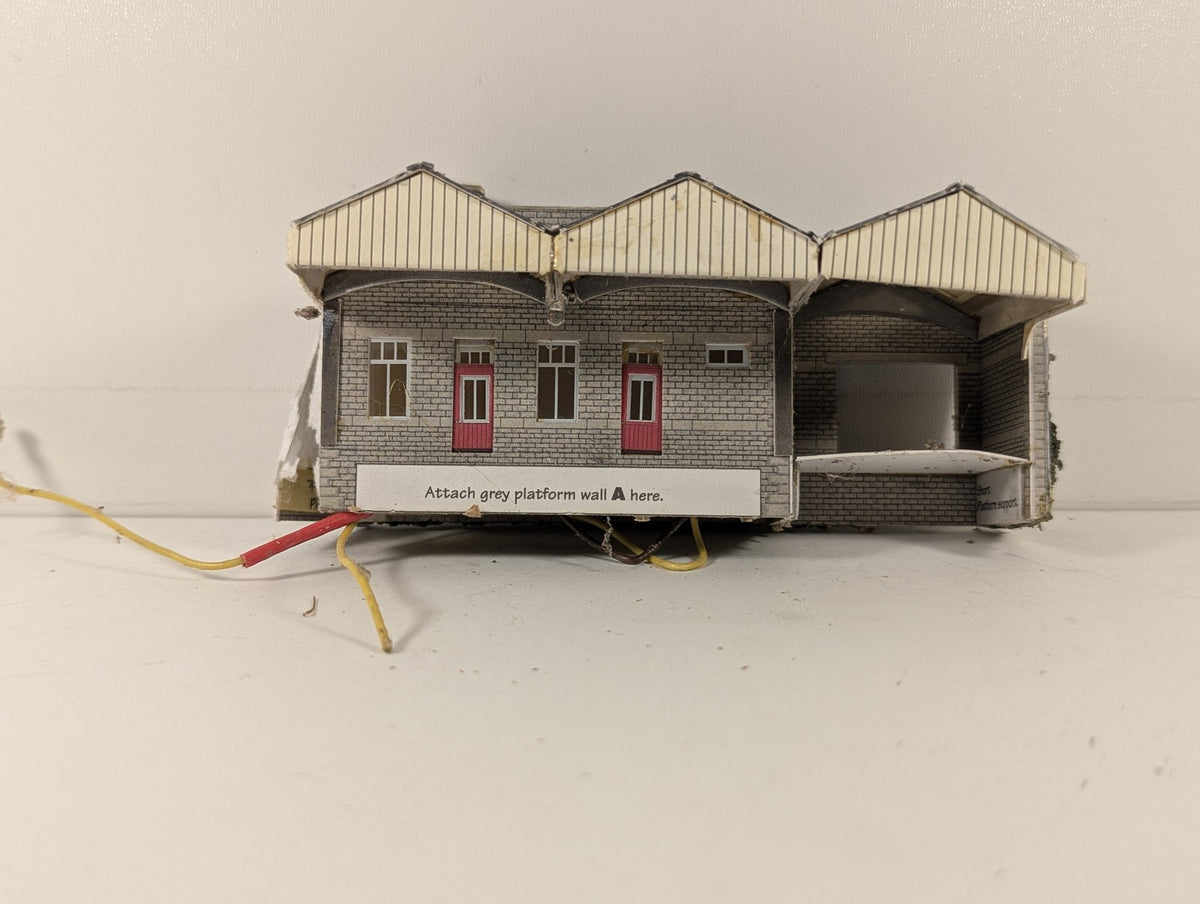 Superquick N Gauge Stone Railway Station Building A12