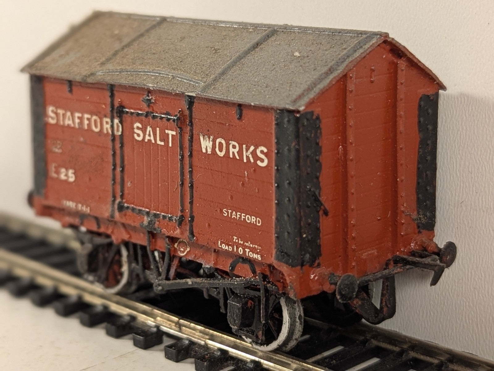 Kitbuilt Stafford Salt Works 10 Ton Salt Van Goods Wagon E 25