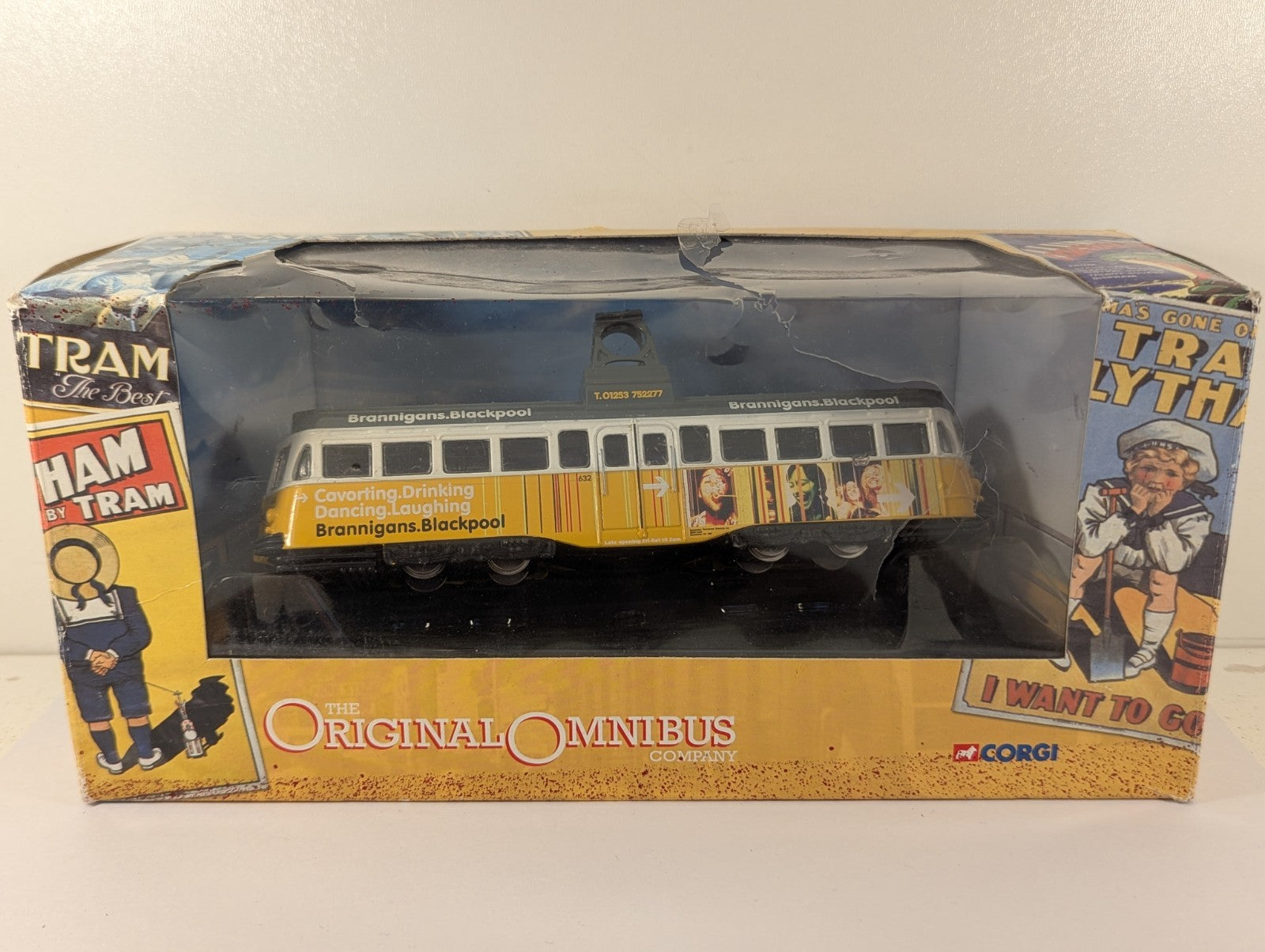 Corgi 1:76 Scale Blackpool Brush Tram 632 Brannigans Blackpool OM44
