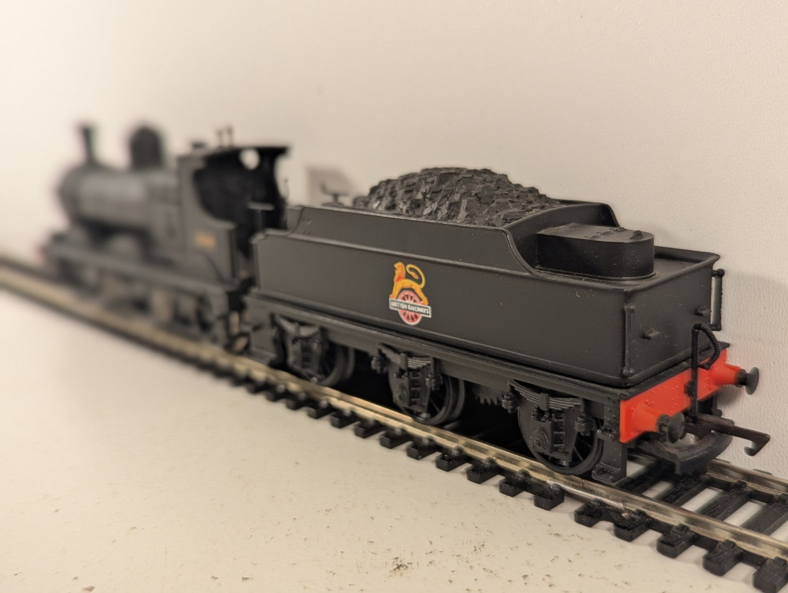 Mainline OO Gauge Class 2301 (Dean Goods) Steam Locomotive 2538 BR Black