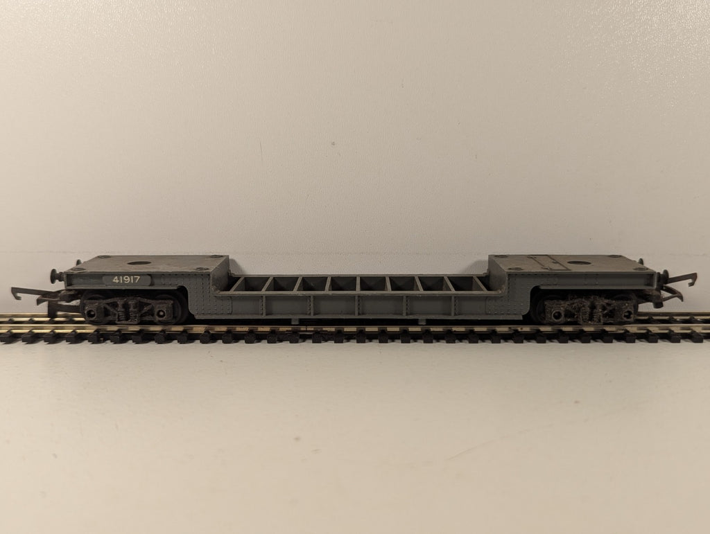 Tri-ang R118 Bogie Well Wagon Goods Wagon 41917 Grey