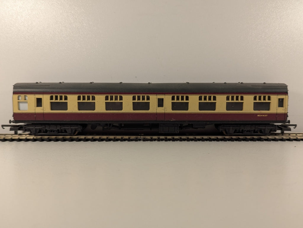 Lima OO Gauge LMS Stanier Corridor Composite Coach Passenger Coach