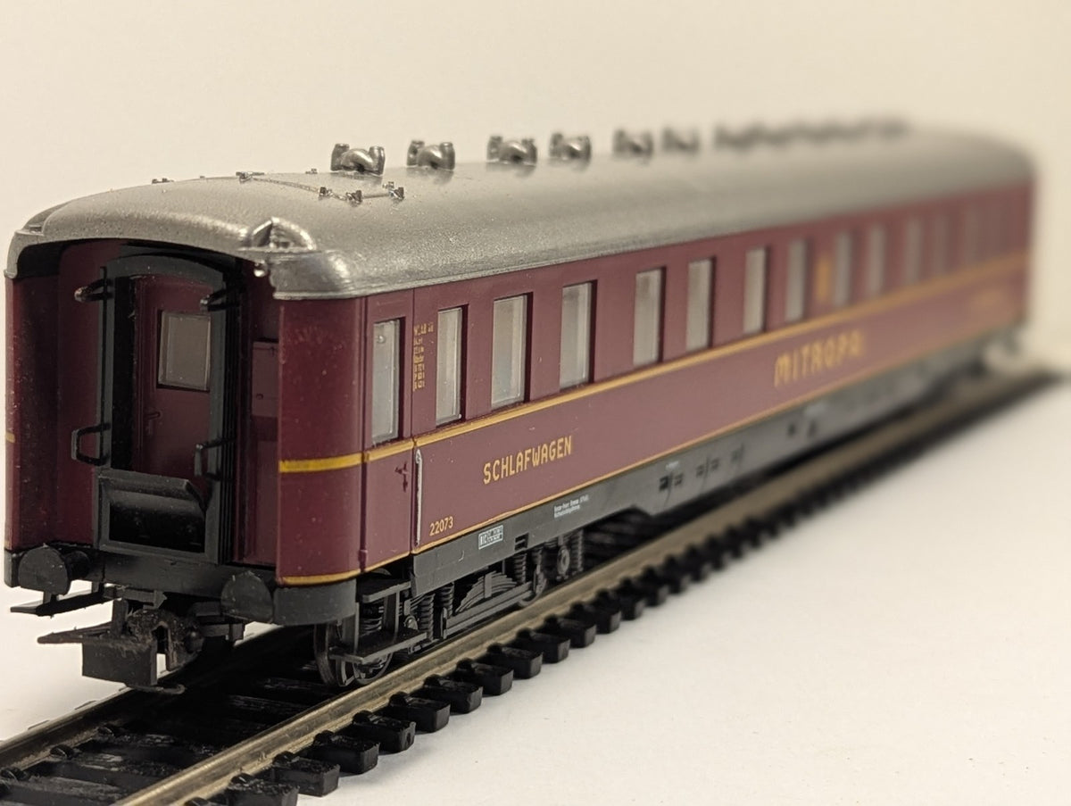 Liliput L382803 HO Gauge MITROPA Sleeping Car
