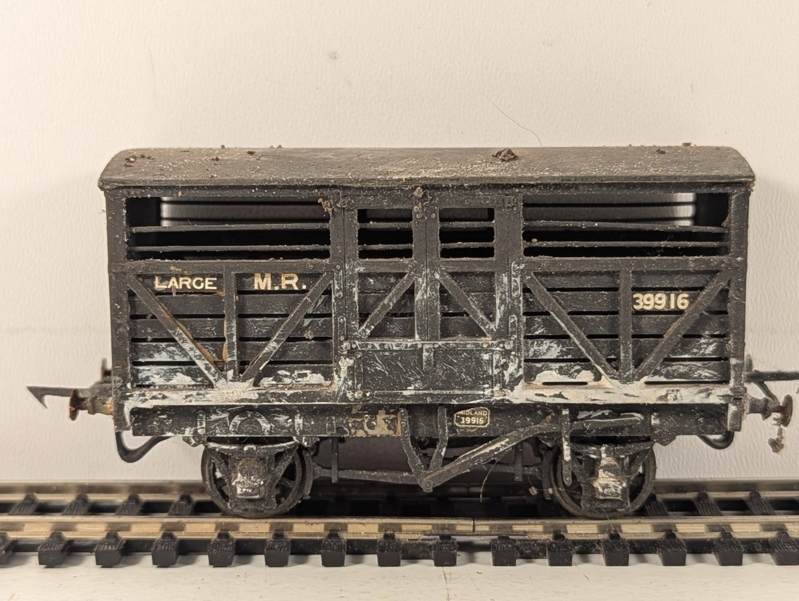 Kitbuilt OO Gauge Midland Cattle Wagon Goods Wagon 39916 MR Grey