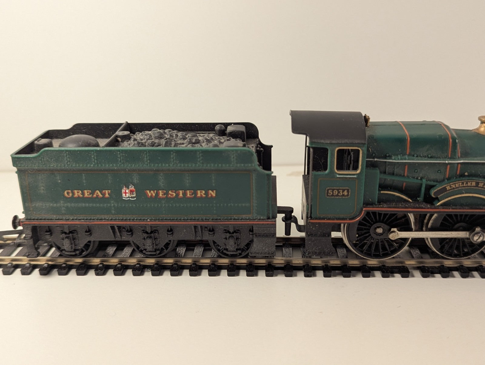 Hornby R761 GWR ‘Kneller Hall’ Class 4-6-0 – No. 5934