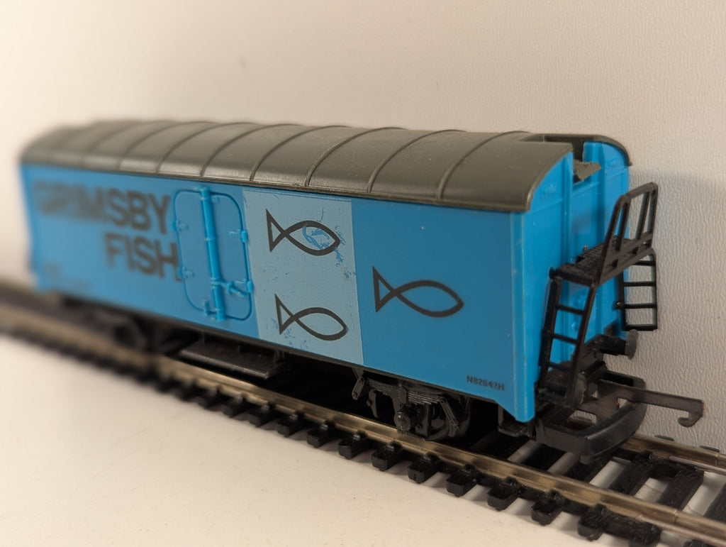 Lima Grimsby Fish Van Blue OO Gauge