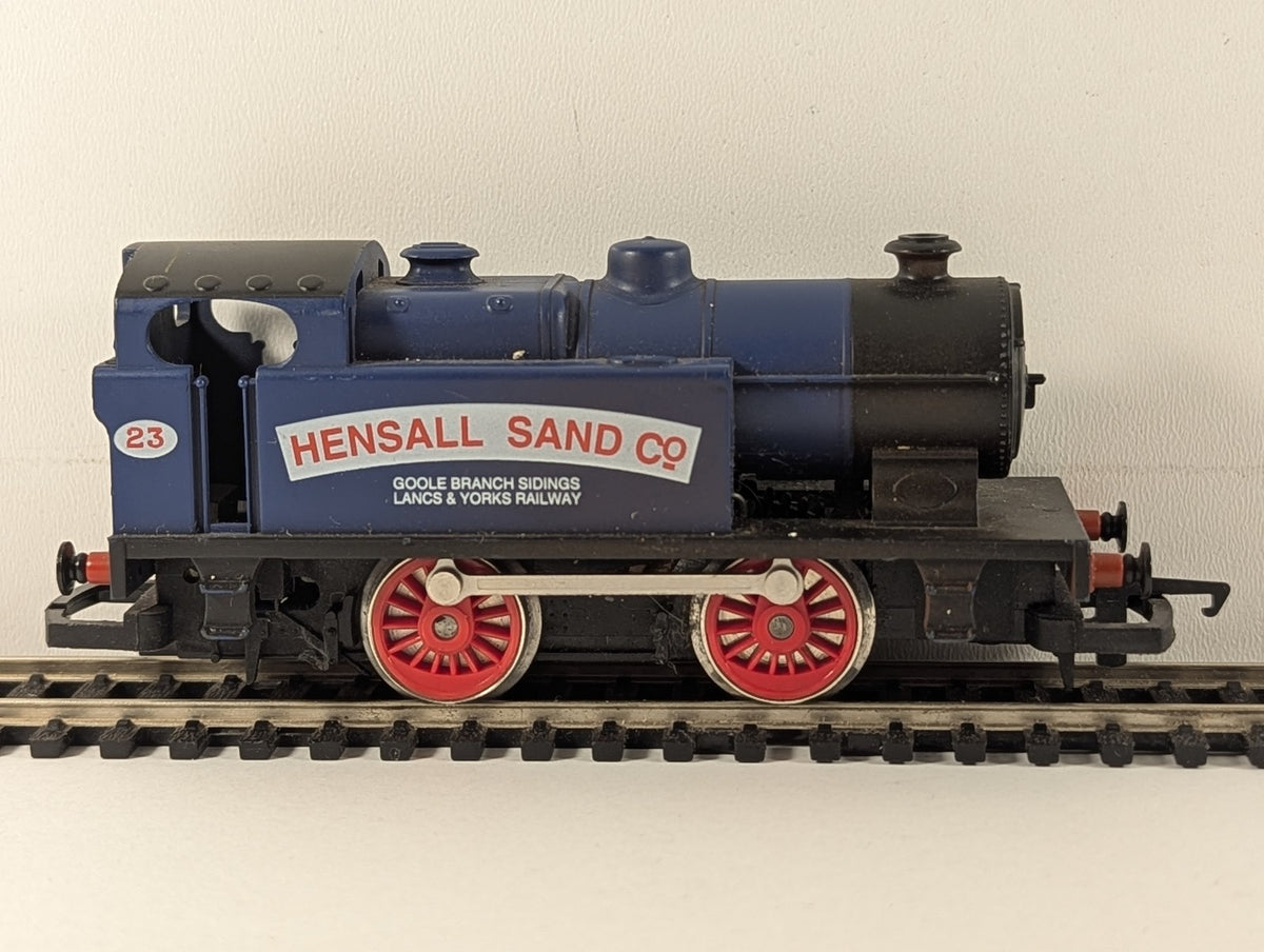 Hornby OO Gauge Industrial 0-4-0 Tank Locomotive 'Hensall Sand Co.'