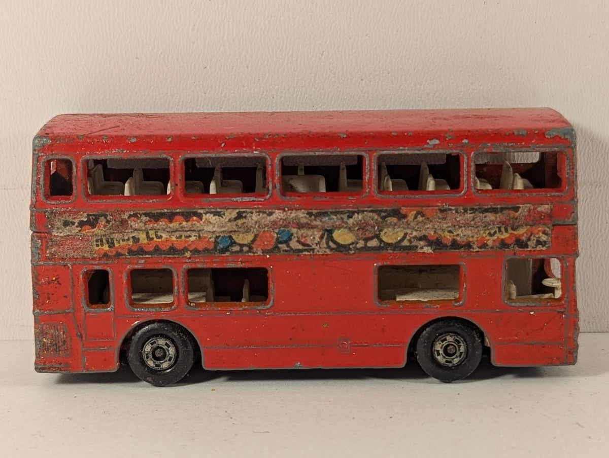 Matchbox The Londoner Die-cast Bus Red with 'Swinging London' decals 17