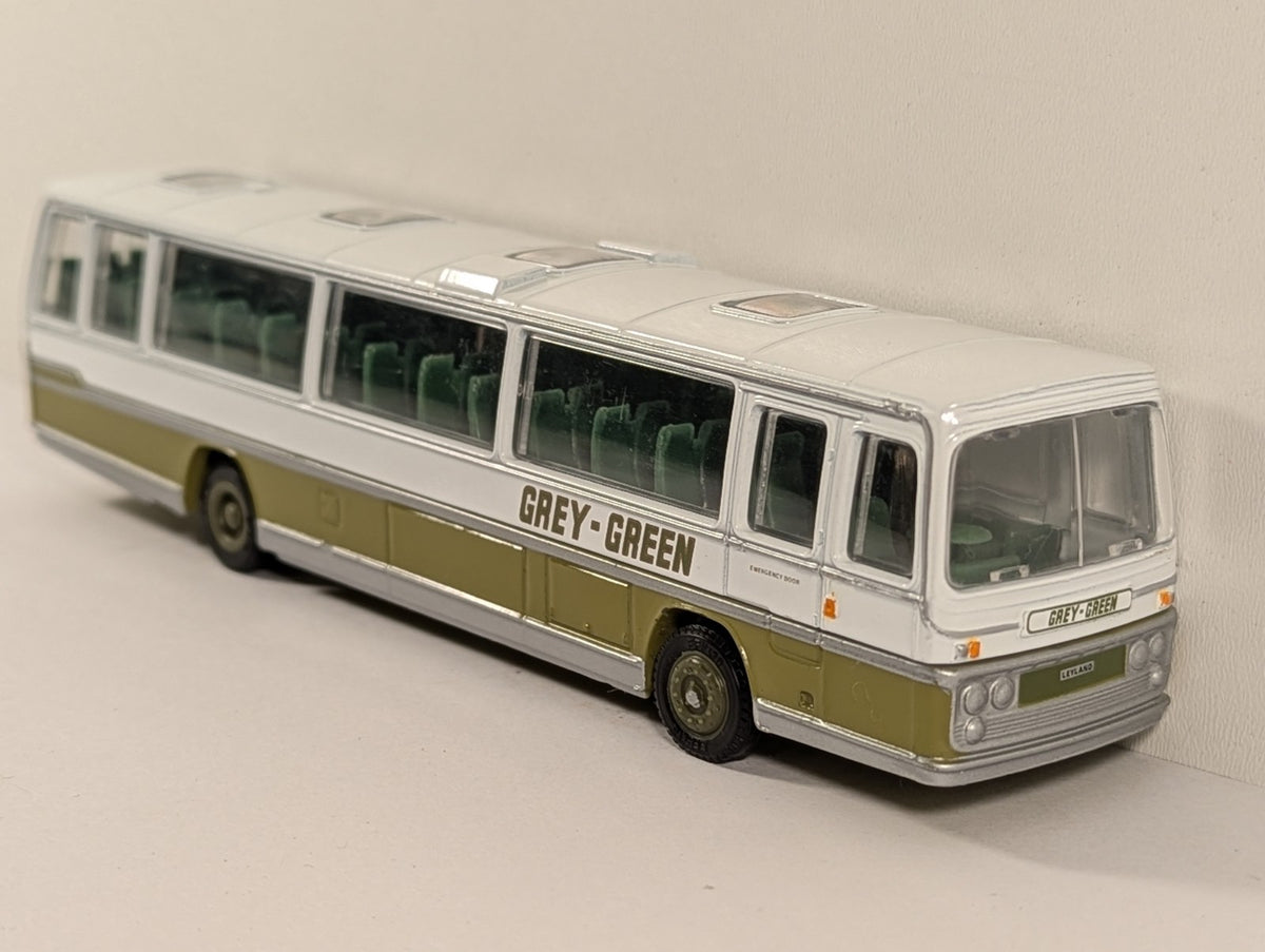 EFE Plaxton Coach – Tottenham to Manchester – British Bus Model