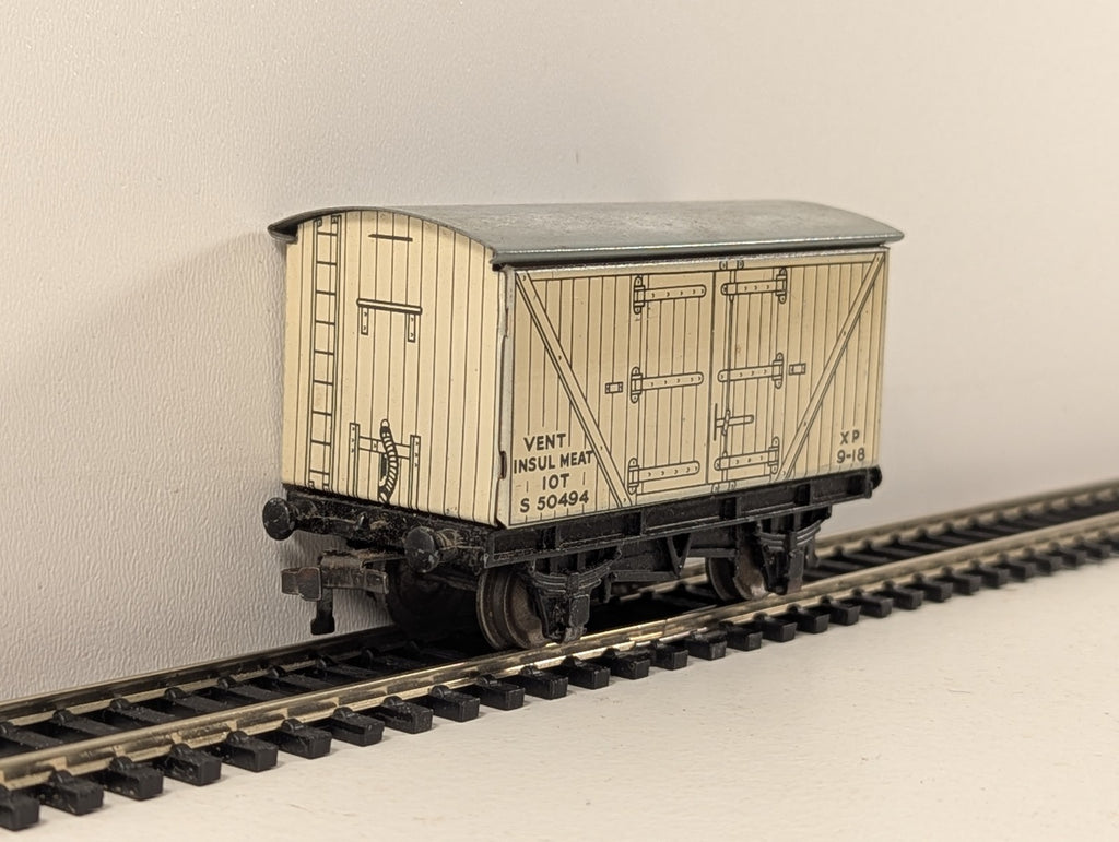 Hornby Dublo 32065 OO Gauge BR White D1 Meat Van - Boxed